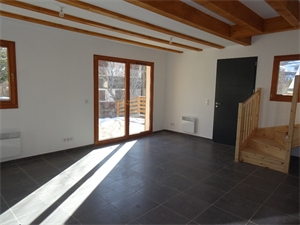 maison-villa à la location -   04260  ALLOS, surface 69,6 m2 location maison-villa - APR693250